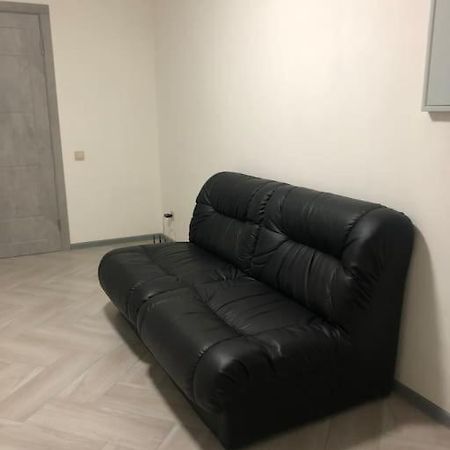Apartment On Zarwanska Street Kamianets Podilskyi Bagian luar foto