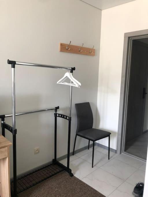 Apartment On Zarwanska Street Kamianets Podilskyi Bagian luar foto