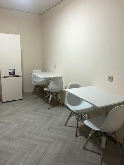 Apartment On Zarwanska Street Kamianets Podilskyi Bagian luar foto