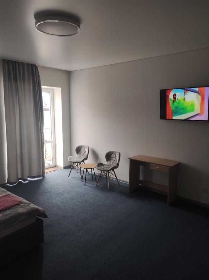 Apartment On Zarwanska Street Kamianets Podilskyi Bagian luar foto